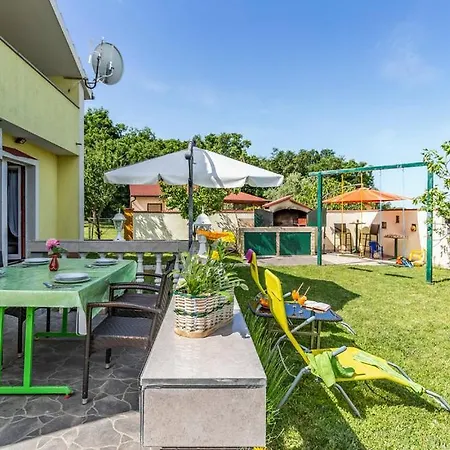 Leila Semesterbostad *