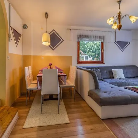 Leila Holiday home