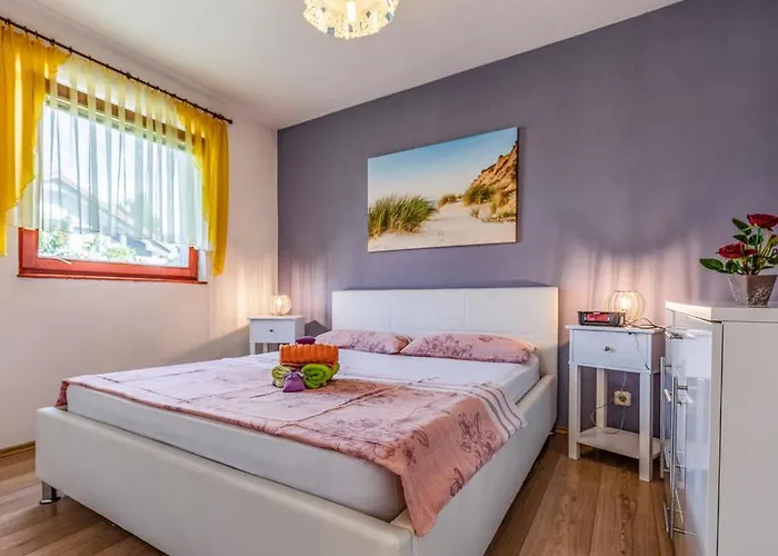 펜션 Leila 메덜린